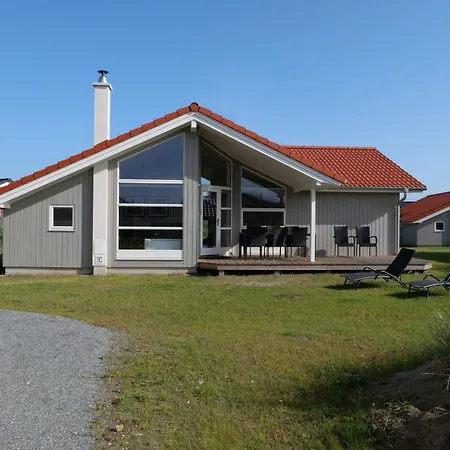 Vakantiehuis For Eight Guests *