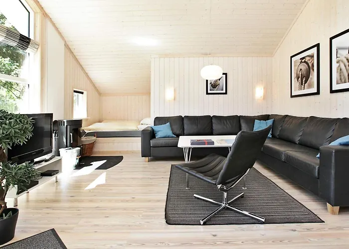 For Eight Guests