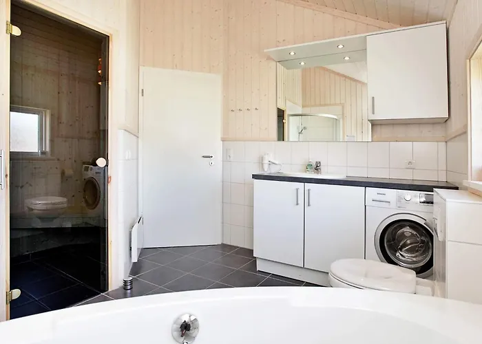 Vakantiehuis For Eight Guests *